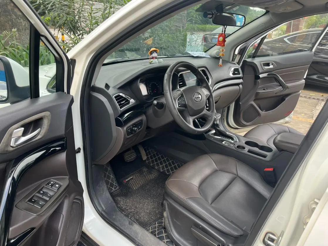 GAC Trumpchi GS4 1.5T photo 11
