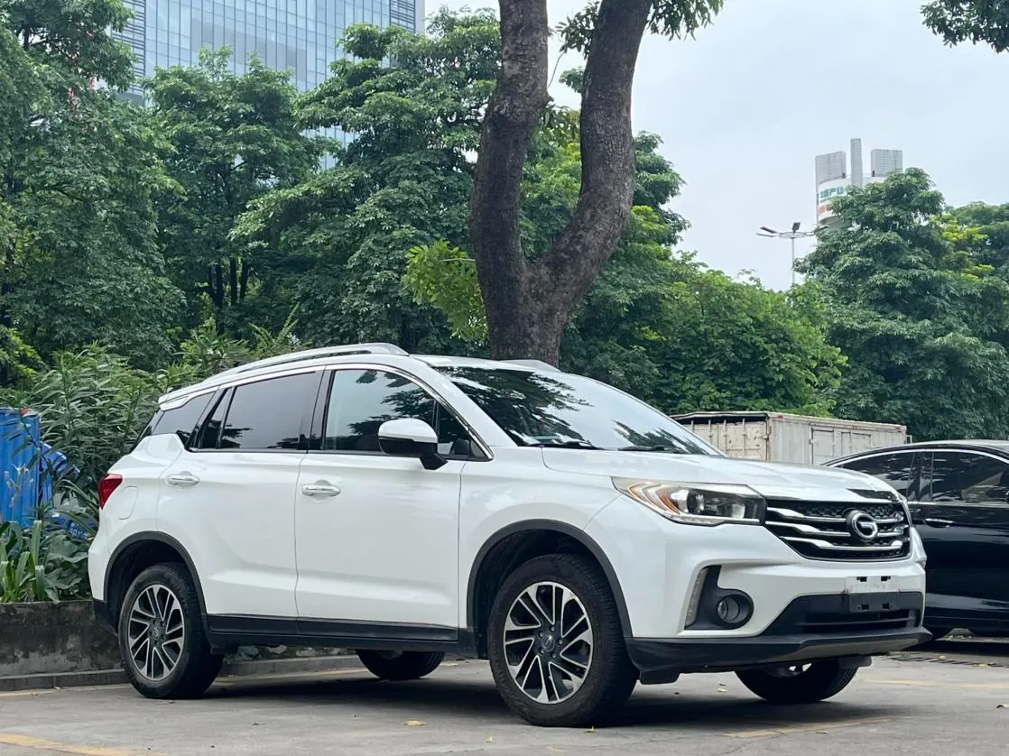 GAC Trumpchi GS4 1.5T photo 3