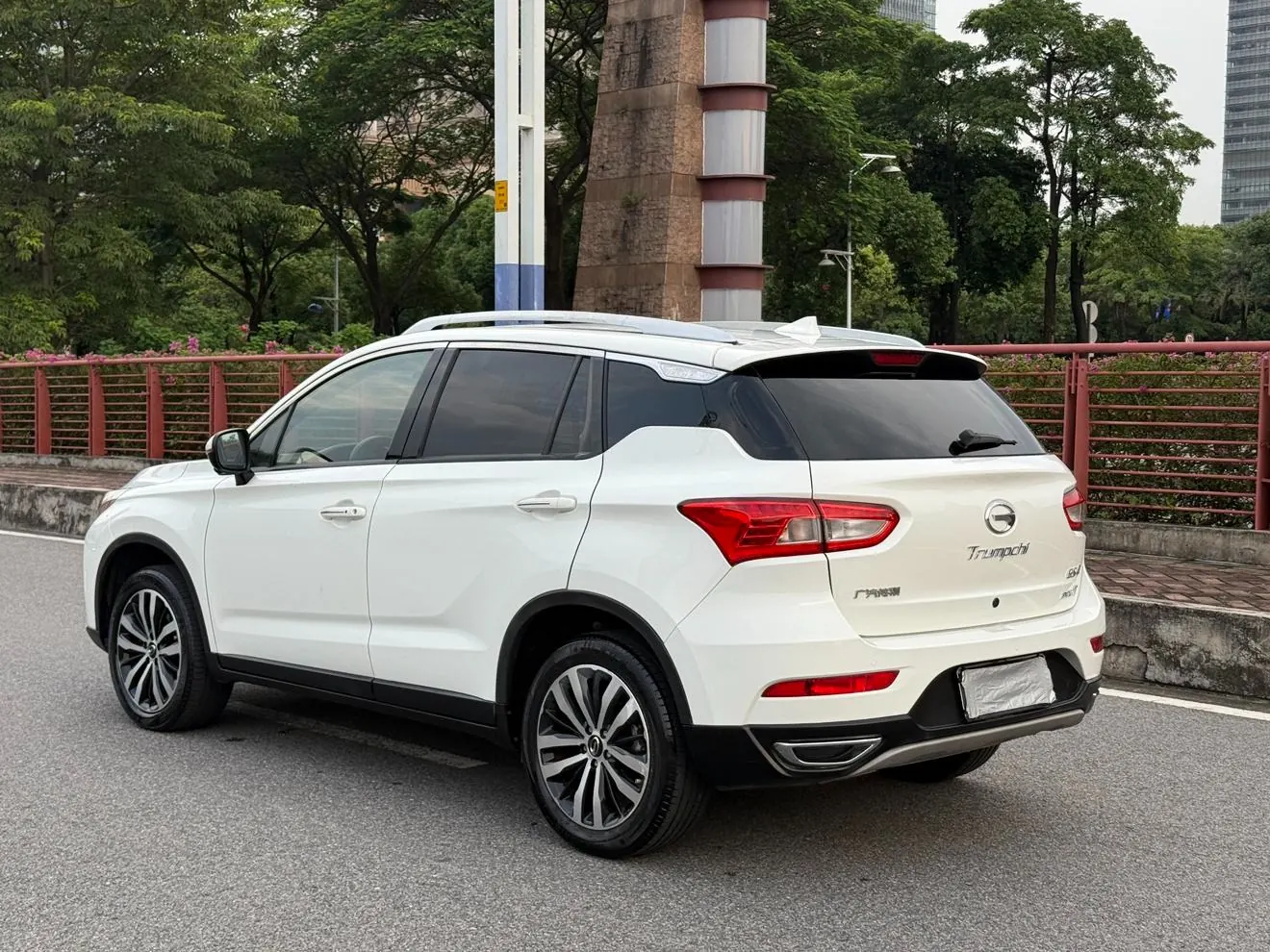 GAC Trumpchi GS4 1.5T photo 6