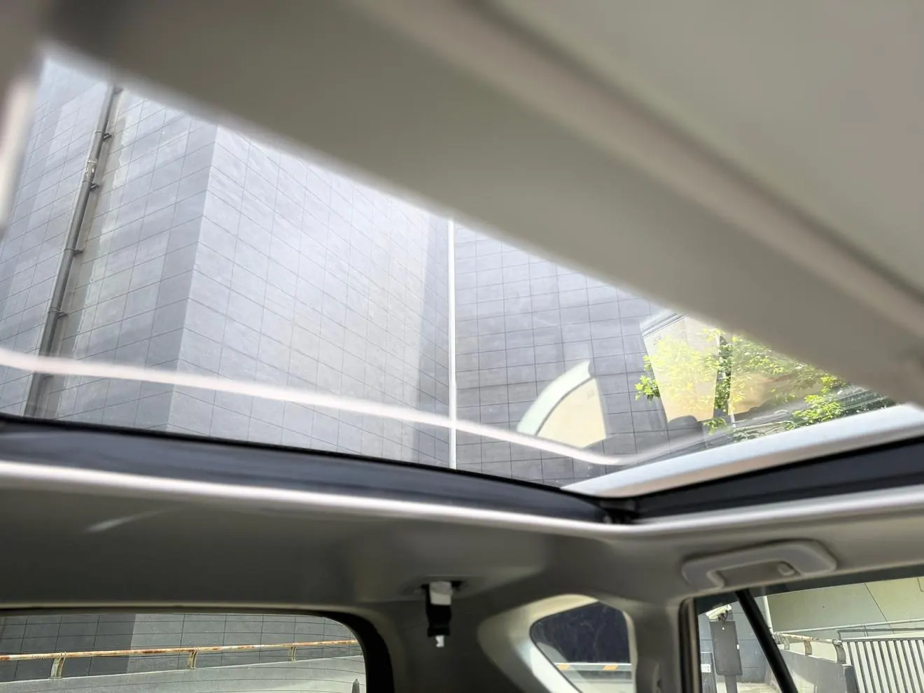 Toyota RAV4 2.5L photo 12