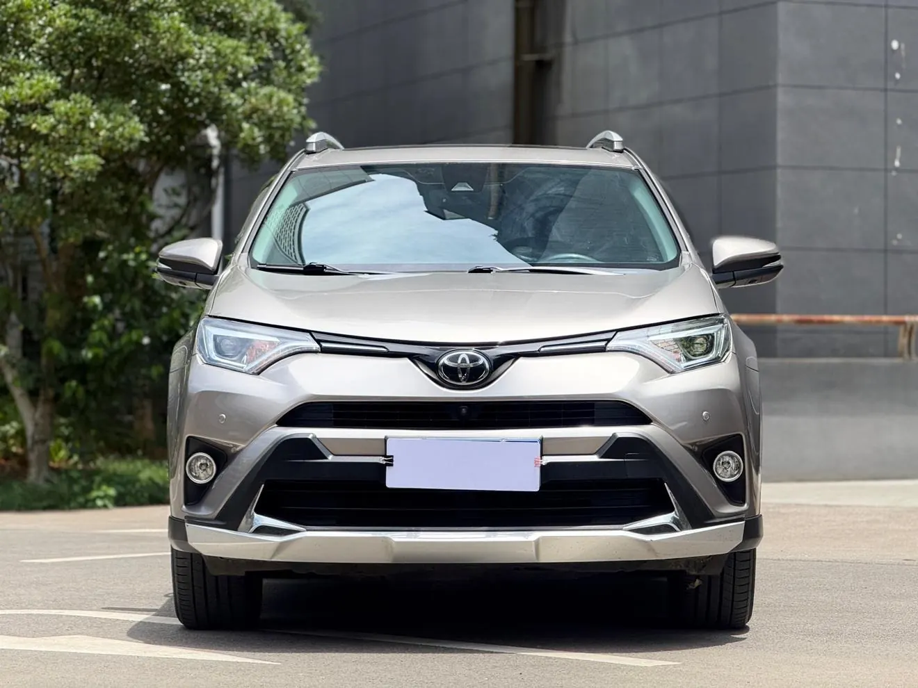 Toyota RAV4 2.5L photo 2