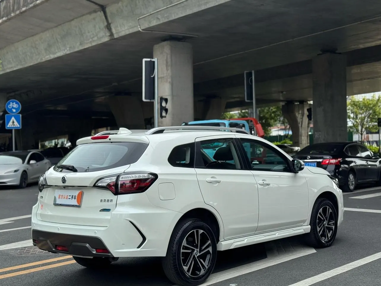 VenuciaT70 2.0L CVT photo 4