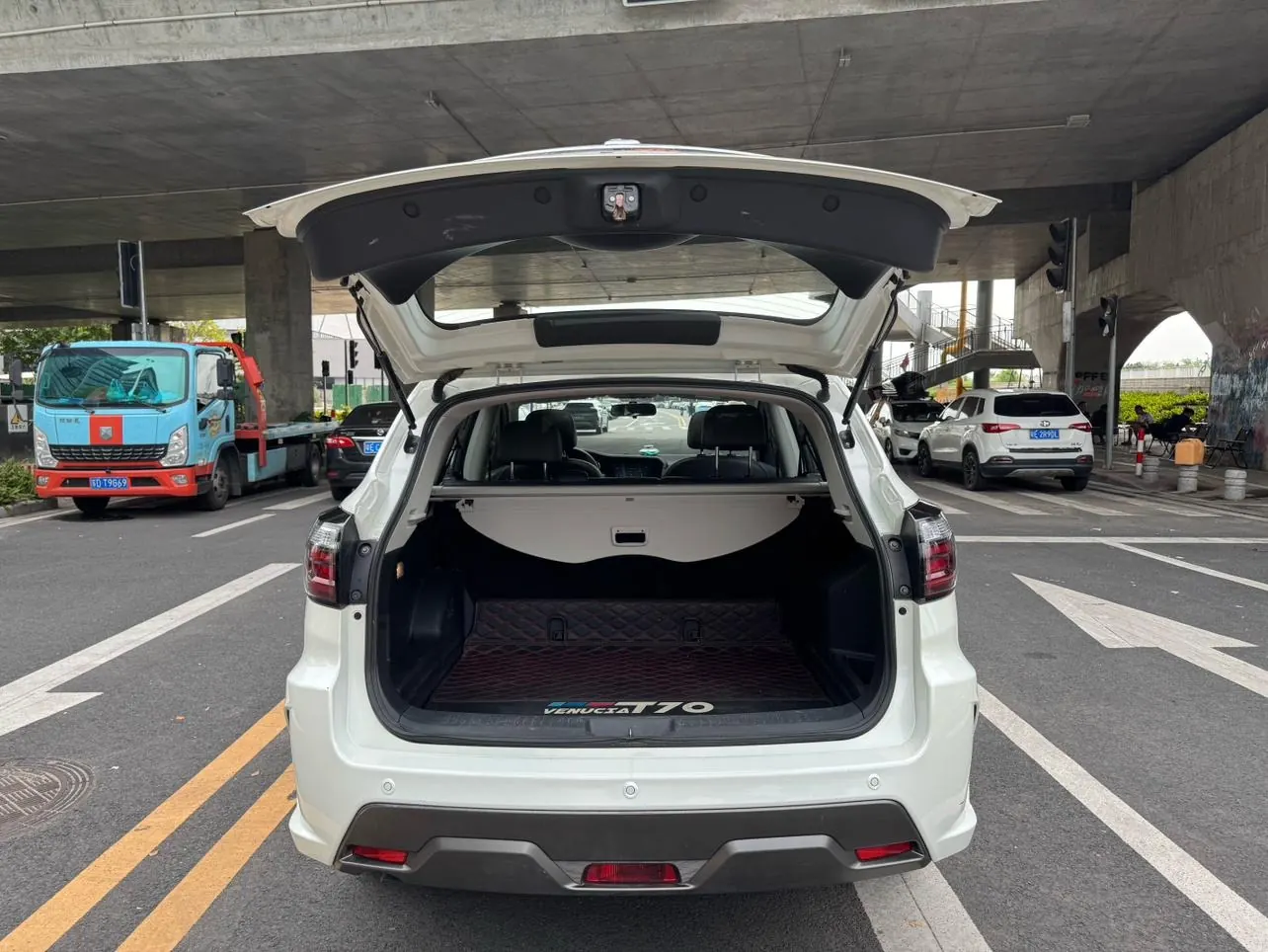 VenuciaT70 2.0L CVT photo 7