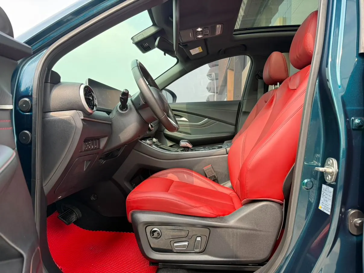 Forthing T5 EVO 1.5T photo 8