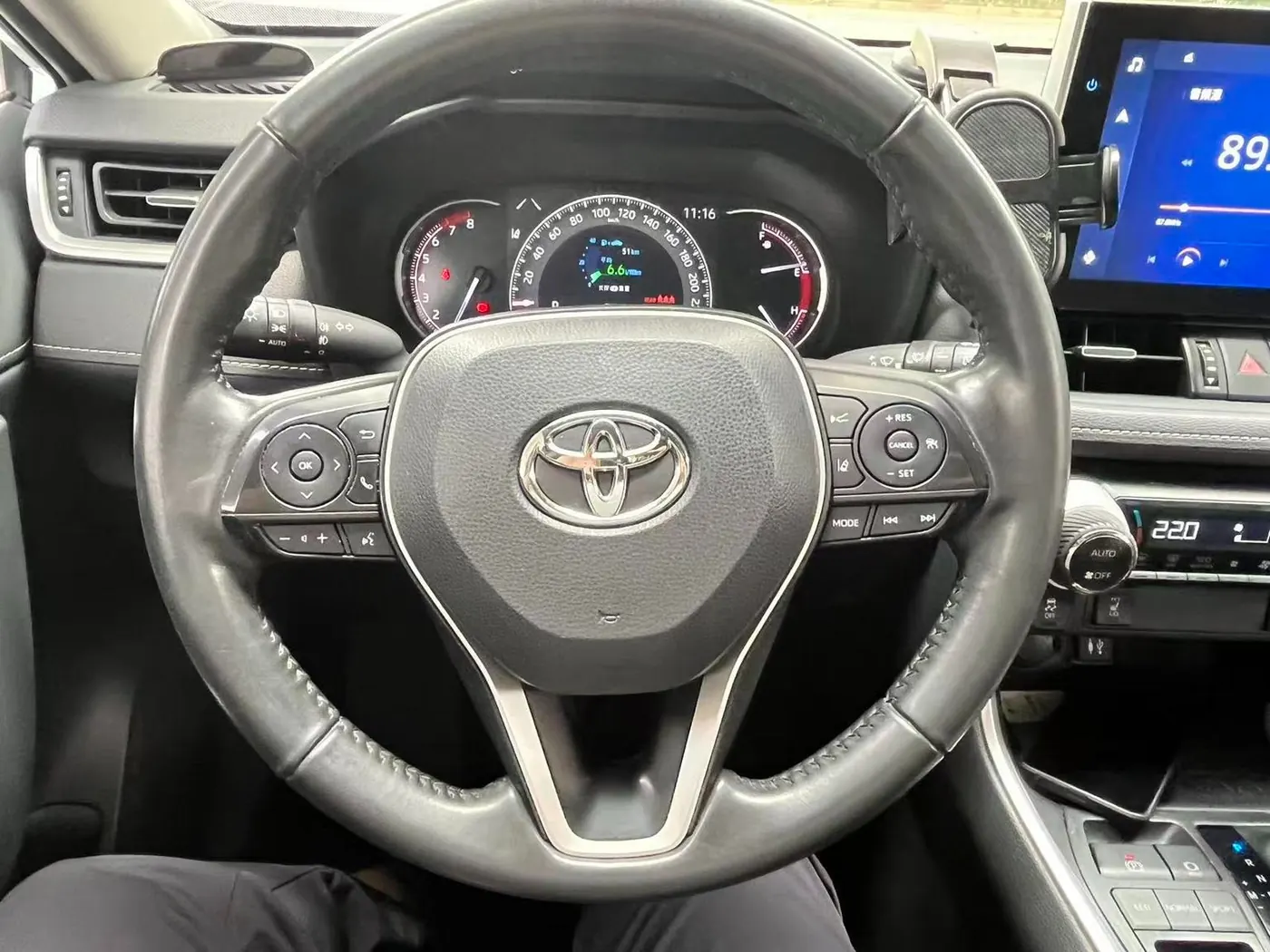 Toyota RAV4 2.0L photo 7