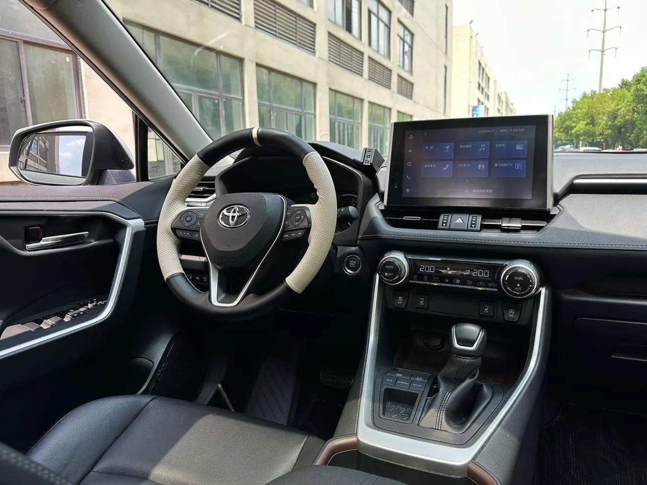 Toyota RAV4 2.0L photo 7