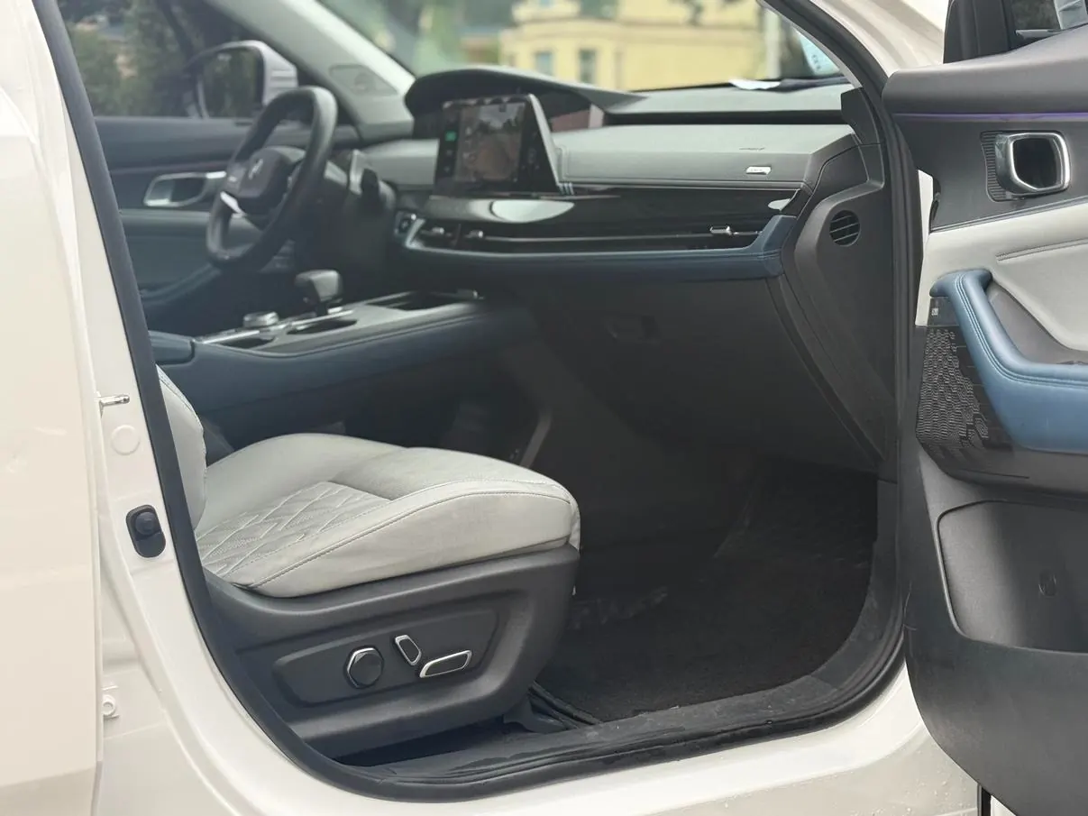 Changan UNI-K 1.5T 130km photo 12