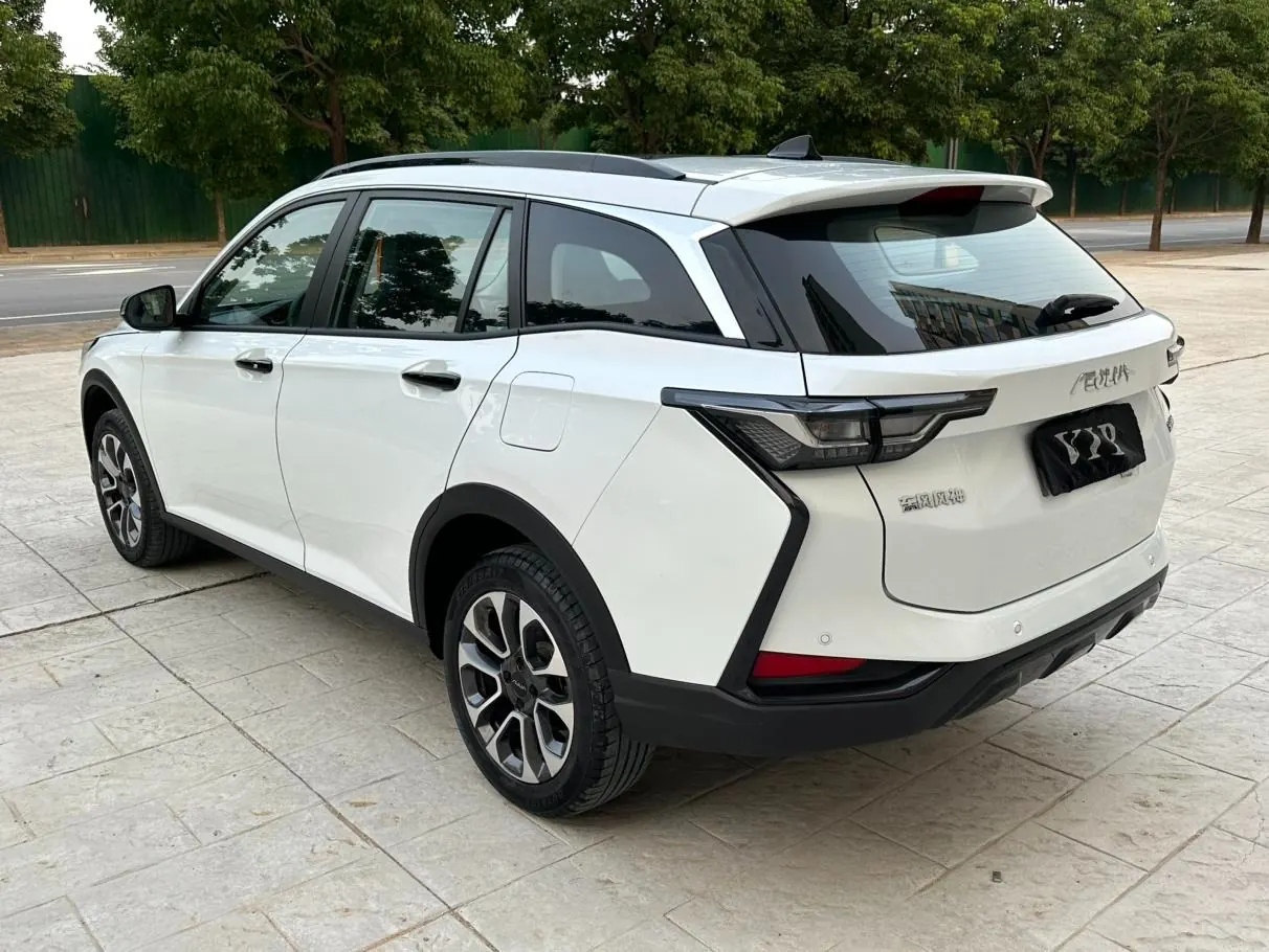 Dongfeng Aeolus YixuanGS 1.5L photo 8