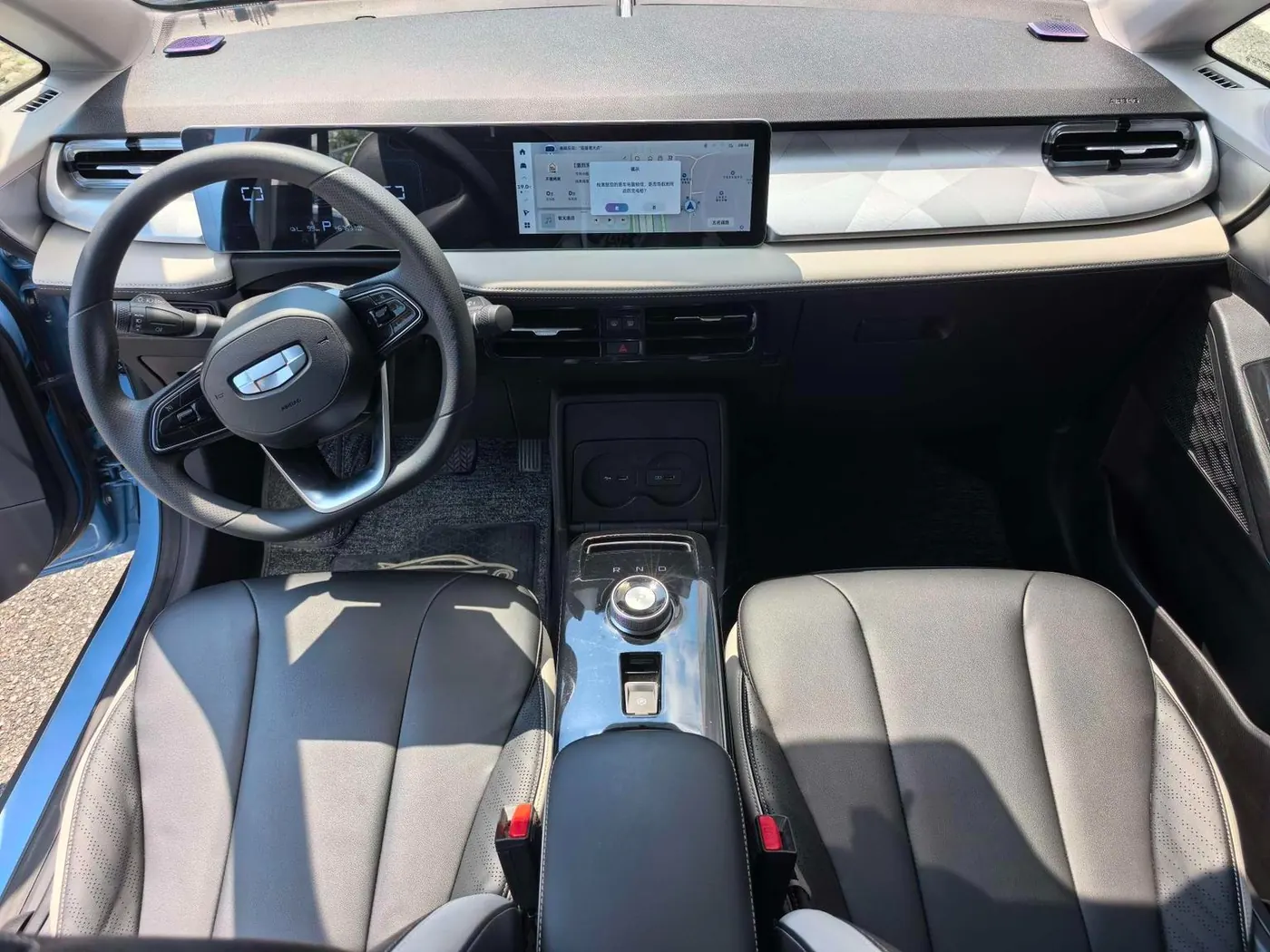 Geely Geometry E Firefly 401KM photo 6