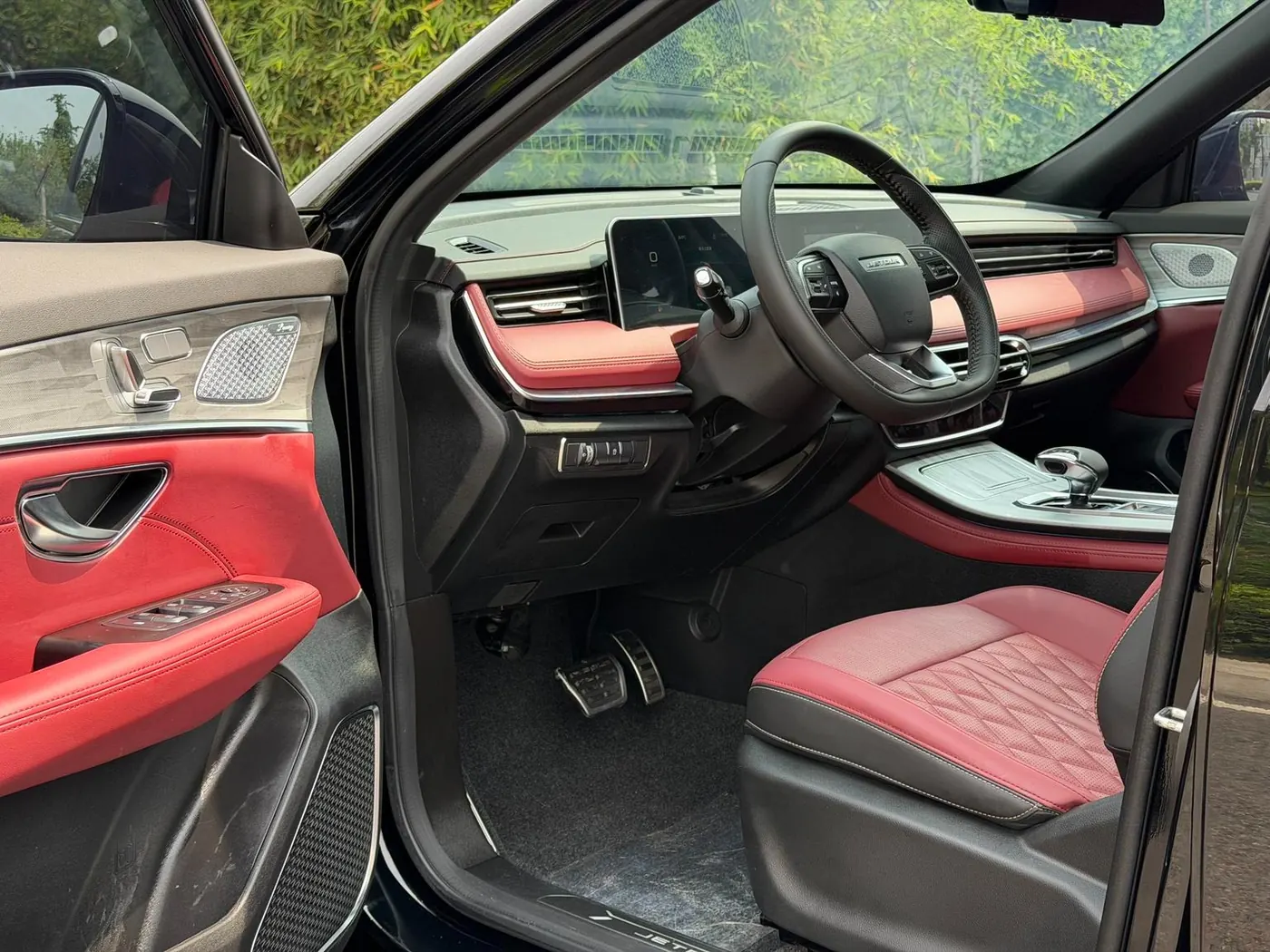 Jetour X70 PLUS 1.5T DCT PLUS photo 11