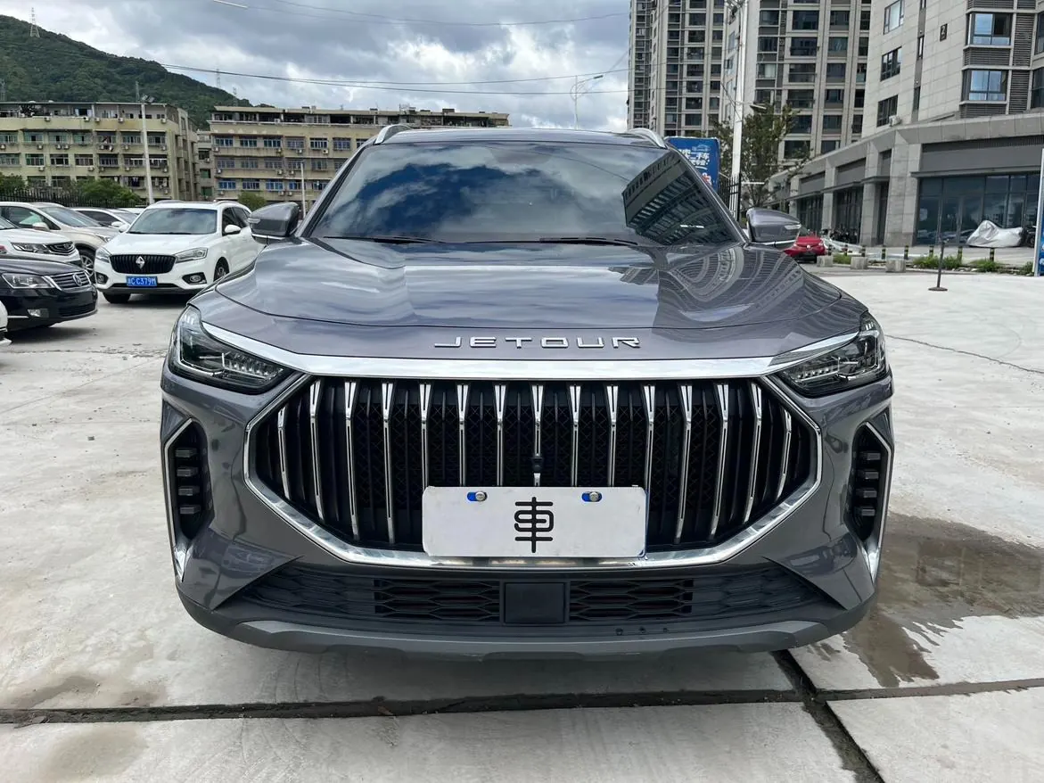 Jetour X70 PLUS 1.6T DCT photo 2