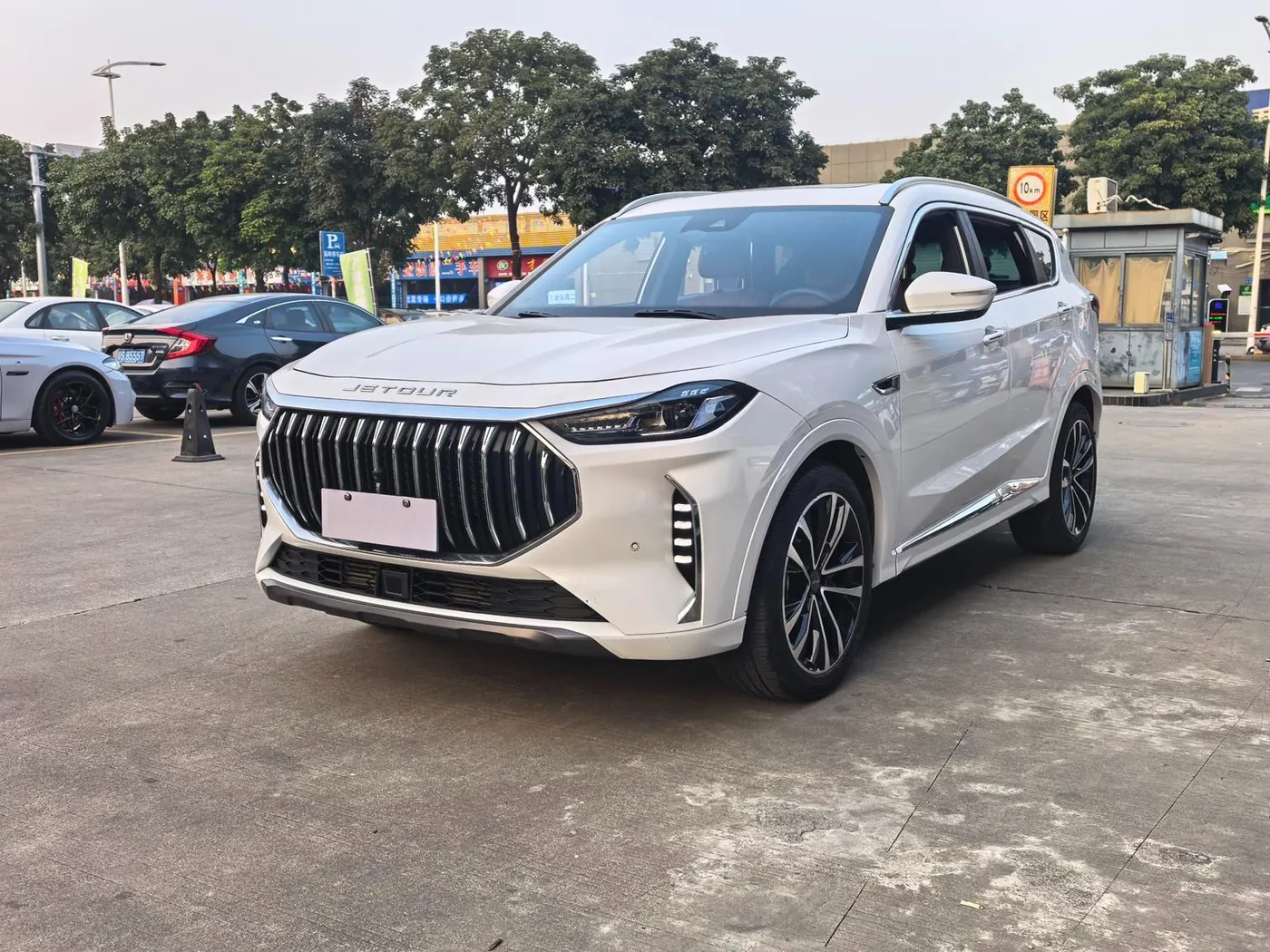 Jetour X70 PLUS 1.6T DCT PLUS