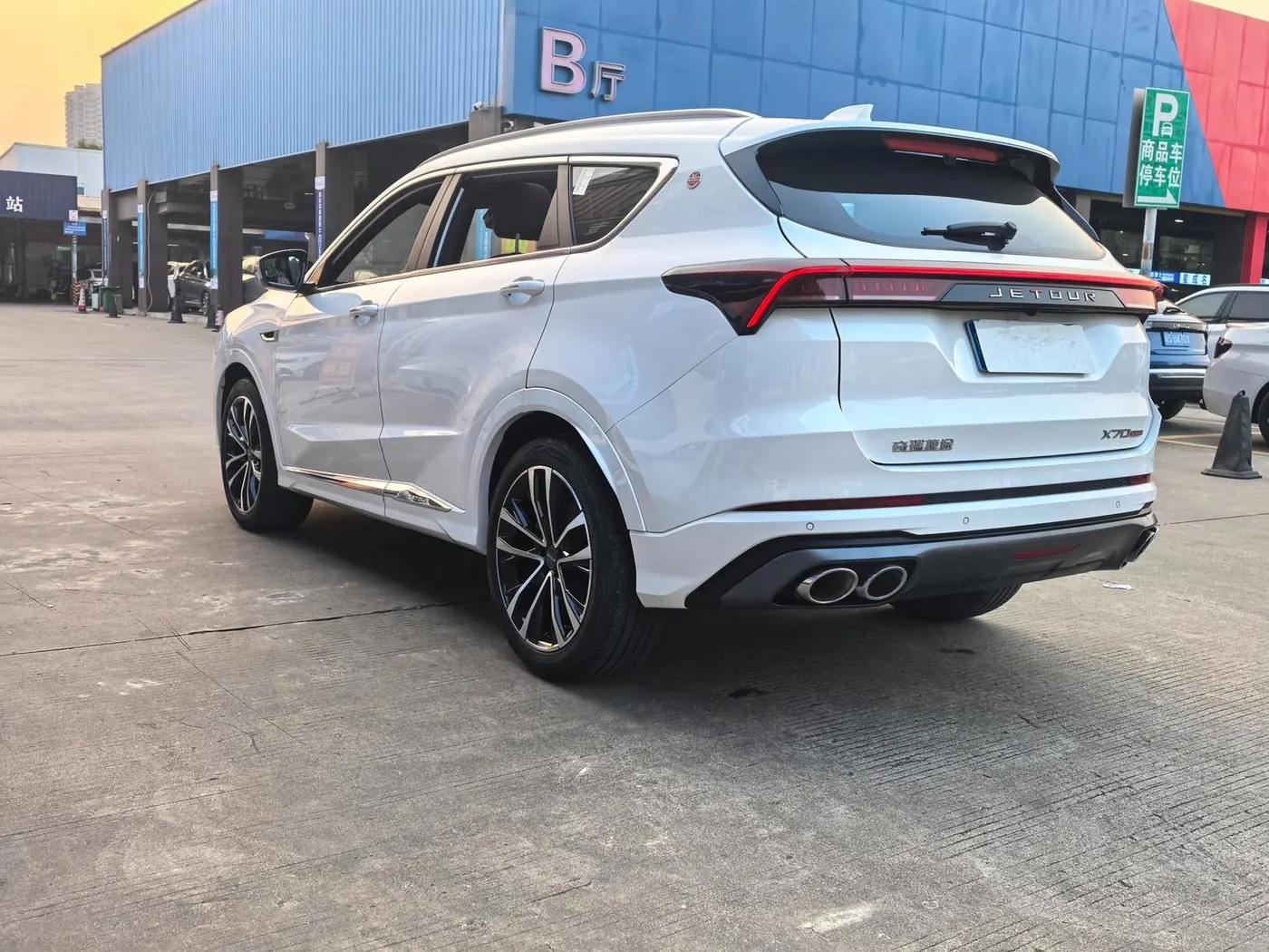 Jetour X70 PLUS 1.6T DCT PLUS photo 4