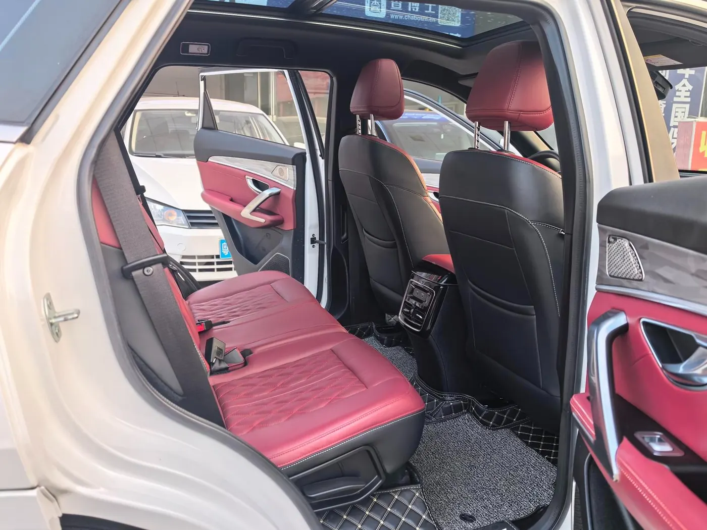Jetour X70 PLUS 1.6T DCT PLUS photo 9